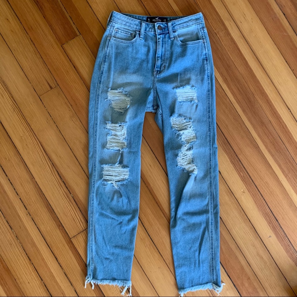 Hollister Ripped Mom Jeans